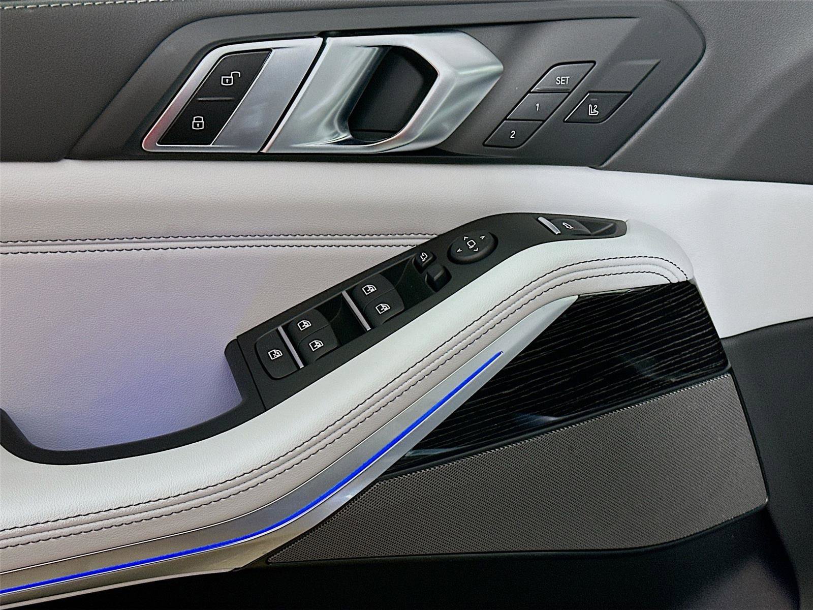 New 2026 BMW X5 xDrive40i w/ M Sport Package image 18