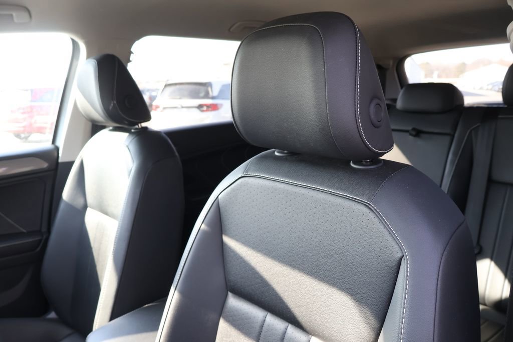 Used 2024 Volkswagen Tiguan Wolfsburg Edition image 31