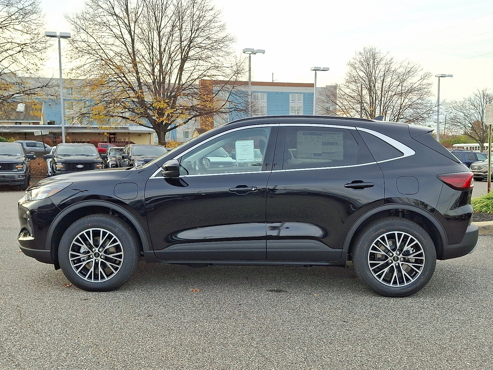 New 2026 Ford Escape SE FWD image 11