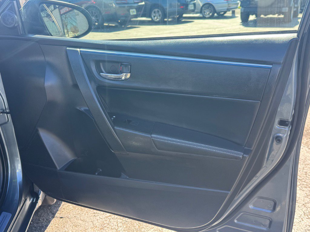 Used 2016 Toyota Corolla LE Premium FWD image 19