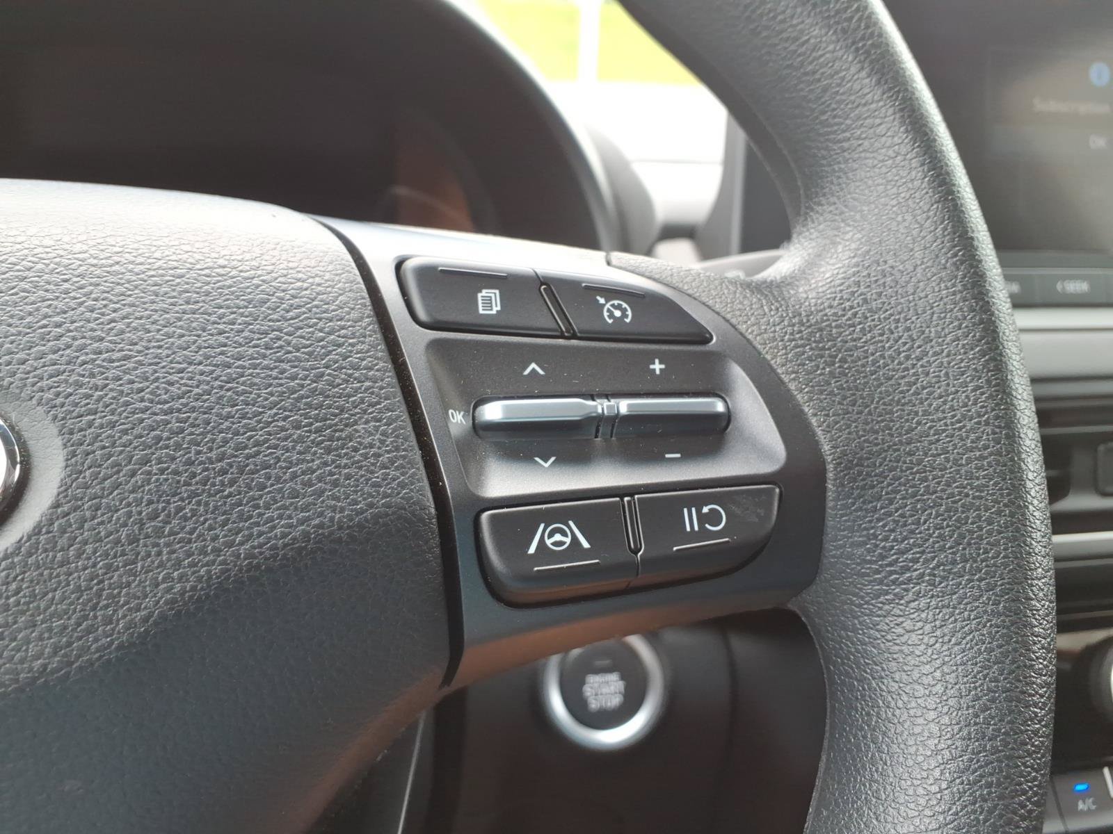 Certified 2023 Hyundai Kona SEL AWD/4WD image 28