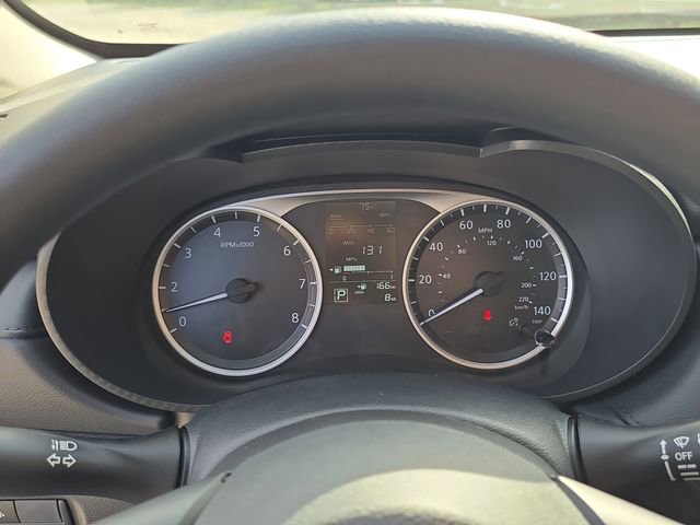 New 2025 Nissan Versa S w/ Trunk Package FWD image 31