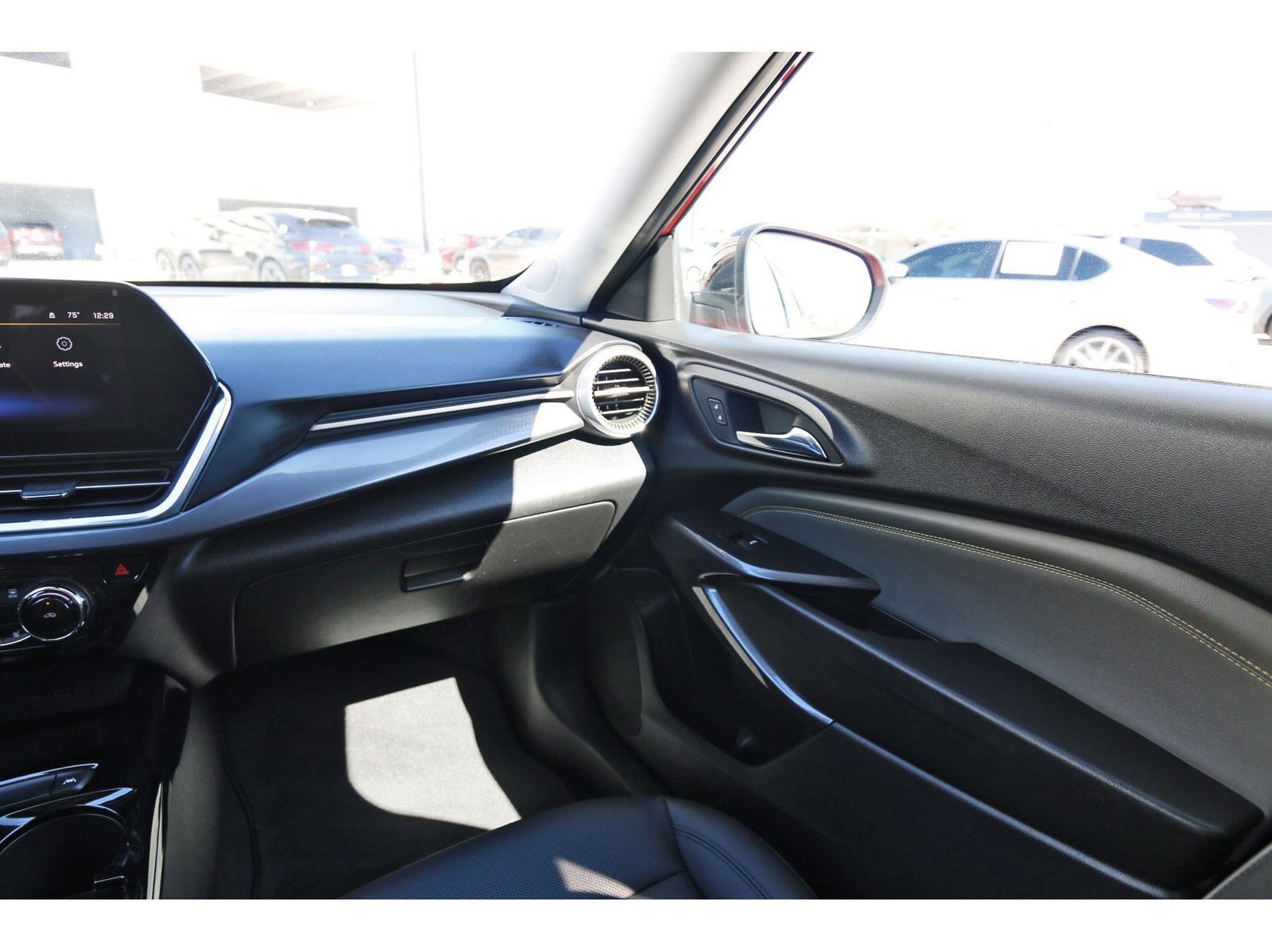 Used 2024 Chevrolet Trax ACTIV w/ Driver Confidence Package image 13