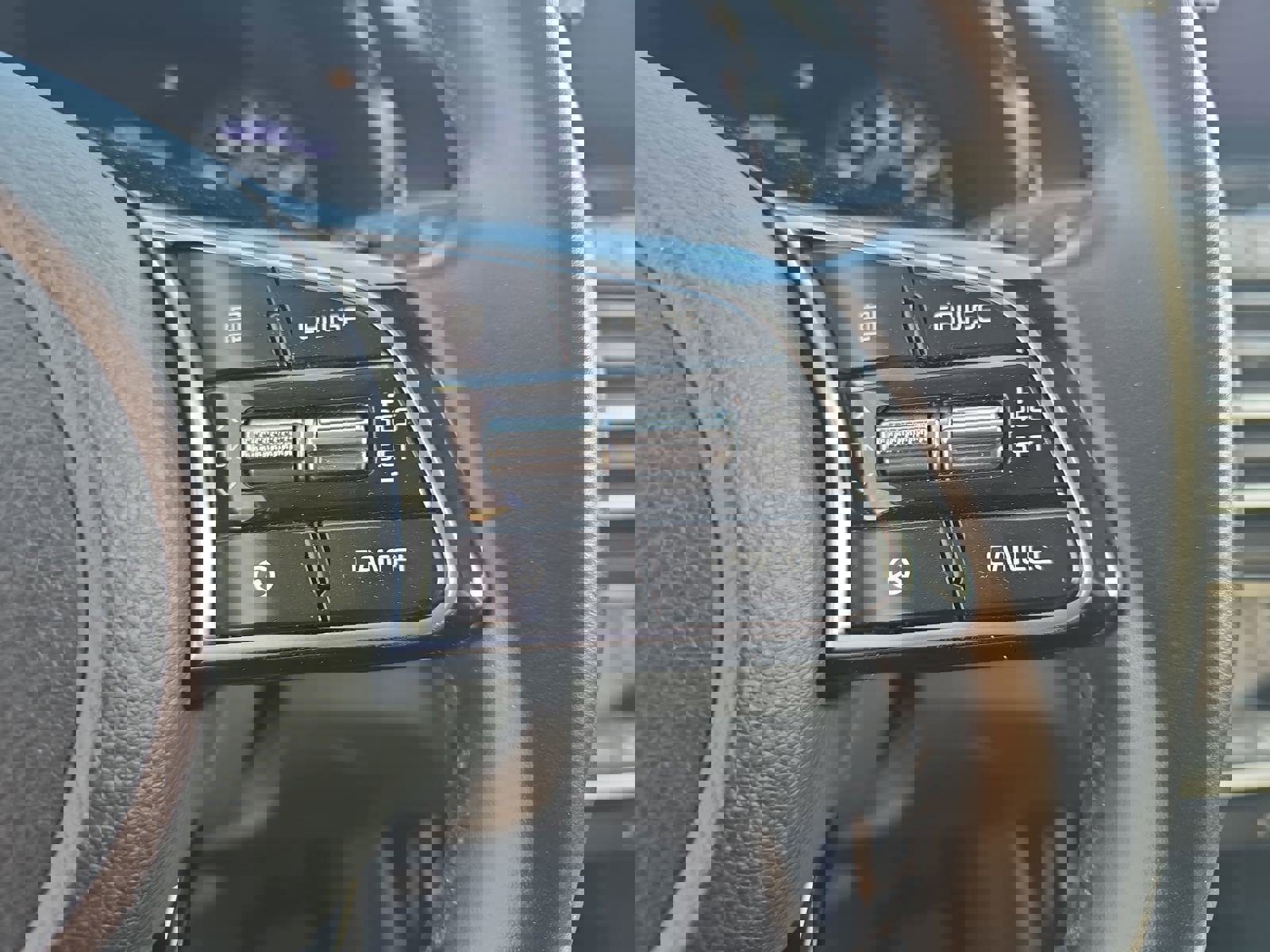 Used 2023 Kia Seltos EX image 19