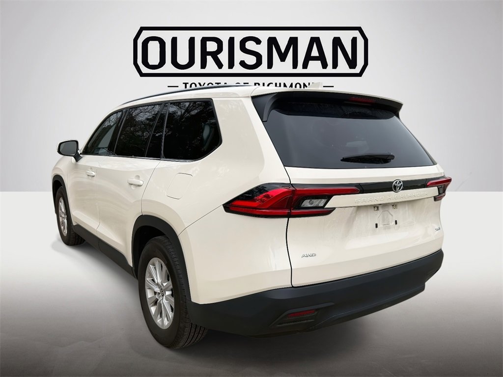 Used 2024 Toyota Grand Highlander XLE image 7