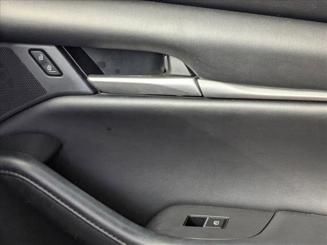 Used 2022 MAZDA MAZDA3 s video 2