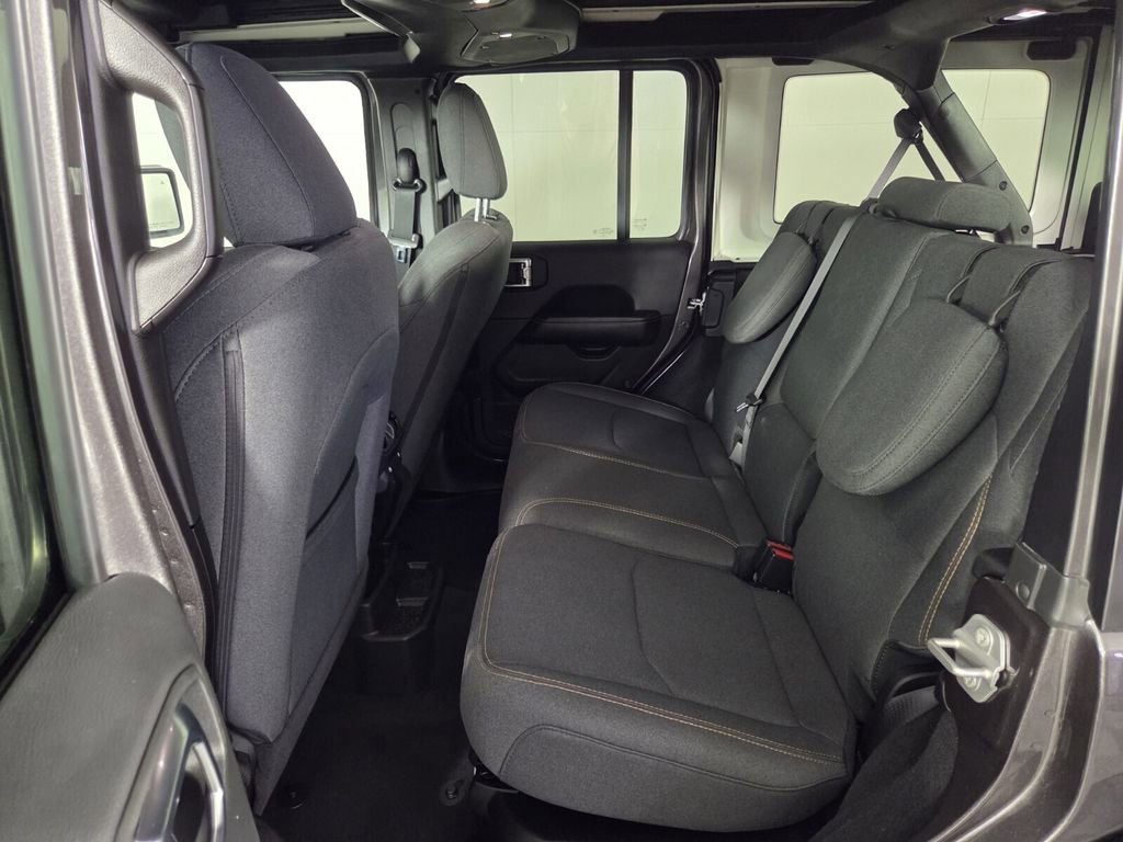 Certified 2025 Jeep Wrangler Sahara w/ Safety Group image 25