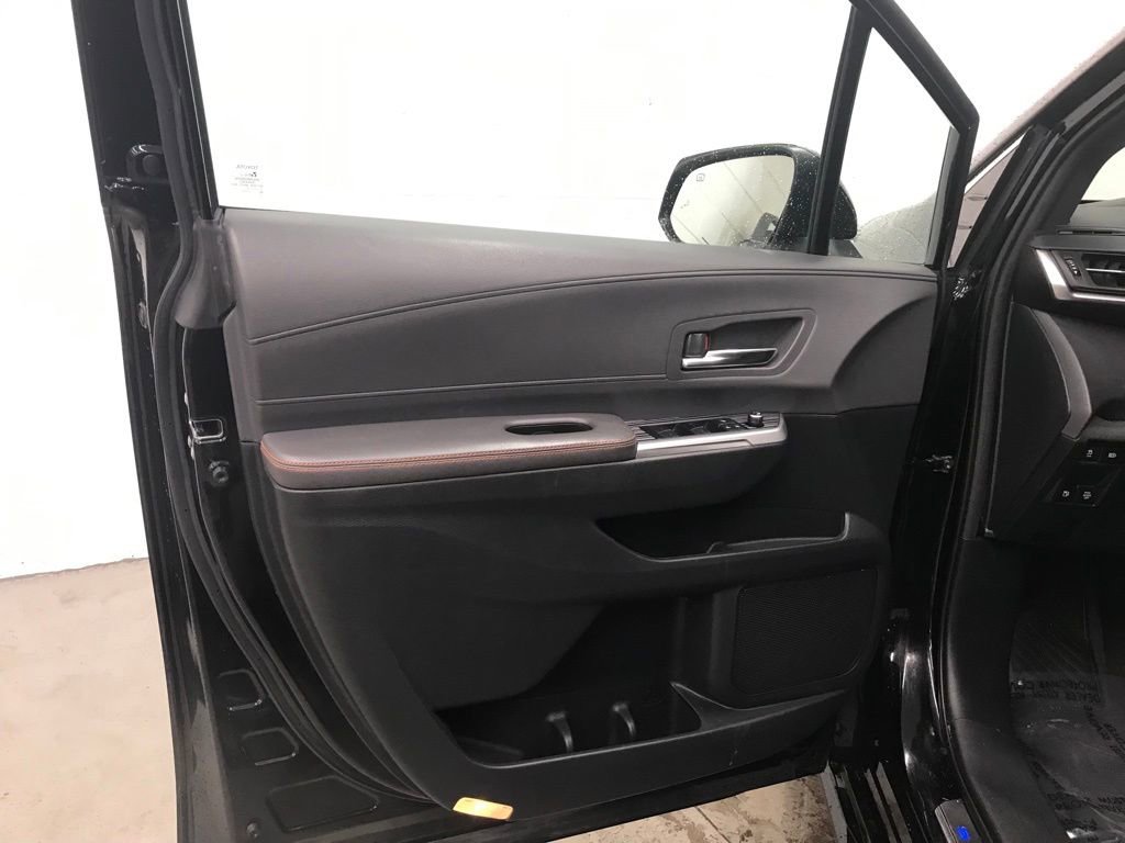 Used 2021 Toyota Sienna XSE image 9