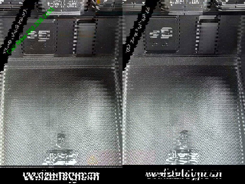 Used 2024 Chevrolet Tahoe Z71 w/ Luxury Package image 33