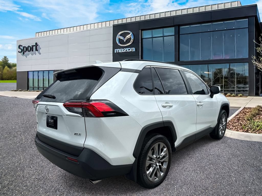 Used 2025 Toyota RAV4 XLE Premium FWD image 3