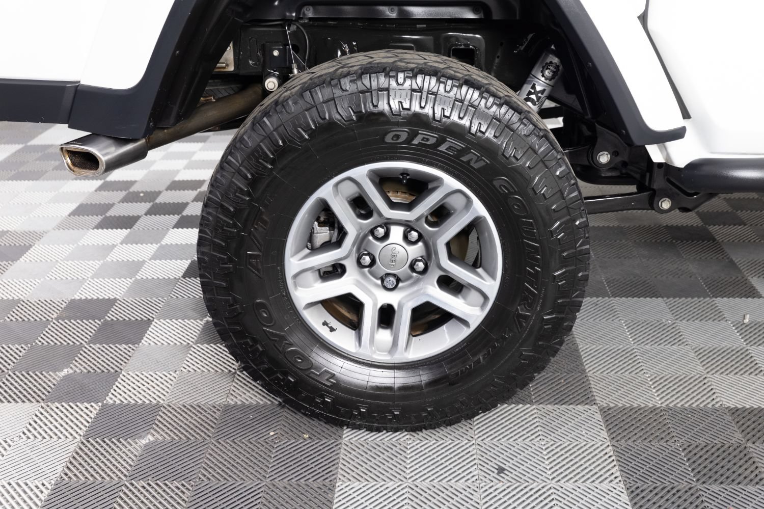 Used 2021 Jeep Gladiator Sport AWD/4WD image 36