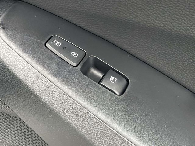 New 2026 Kia Seltos S AWD/4WD image 17