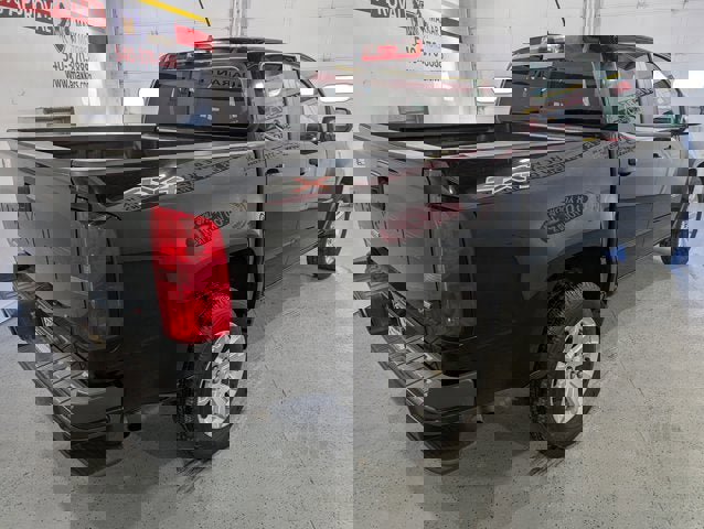 Used 2022 Chevrolet Colorado LT w/ LT Convenience Package image 7