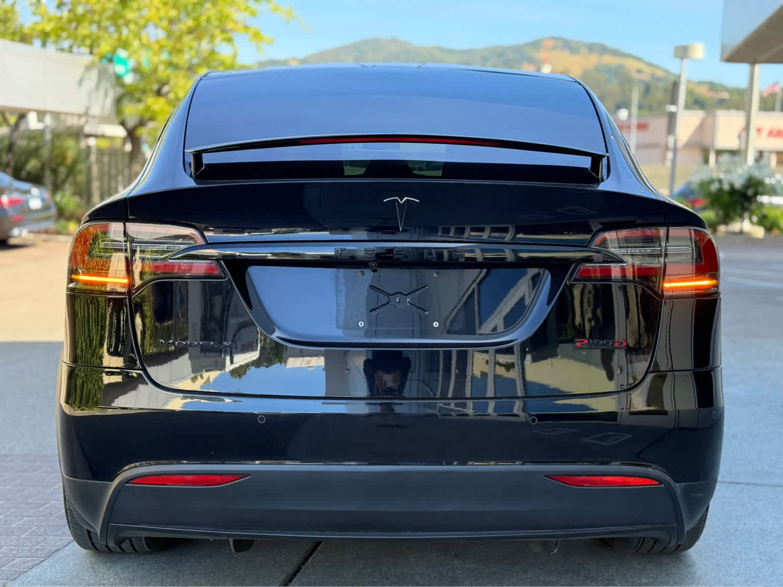 Used 2017 Tesla Model X P100D image 5