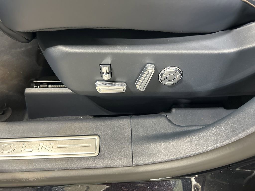 New 2026 Lincoln Nautilus Black Label image 10