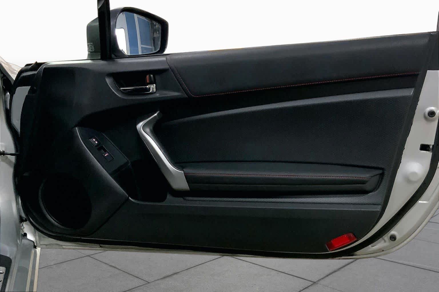 Used 2013 Scion FR-S RWD image 18