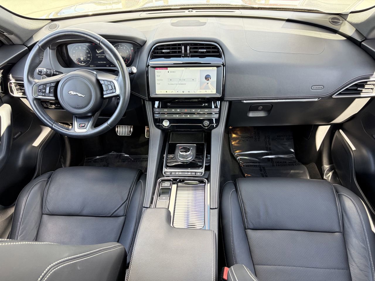 Used 2019 Jaguar F-PACE S image 14