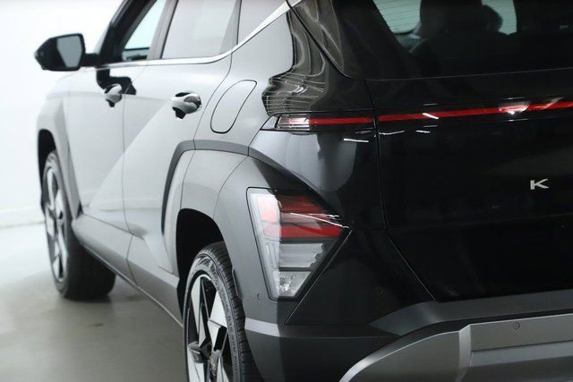 Used 2024 Hyundai Kona Limited image 41
