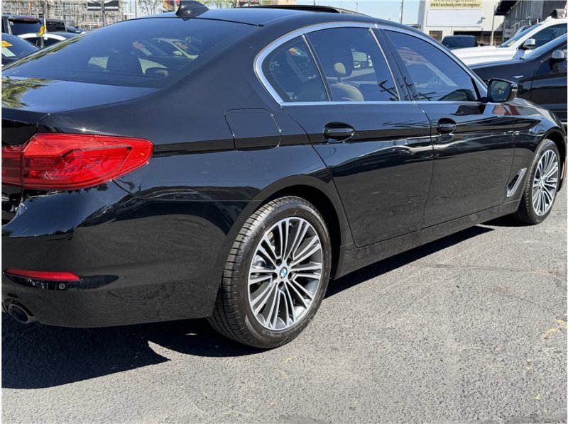Used 2020 BMW 530i w/ Premium Package image 48