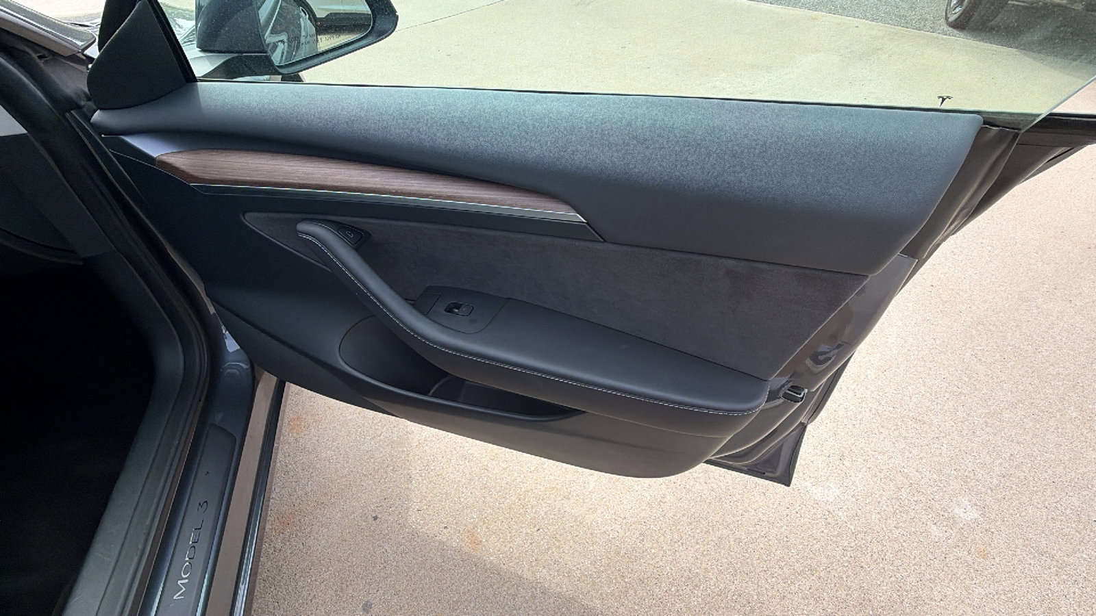 Used 2023 Tesla Model 3 Standard Range RWD image 18