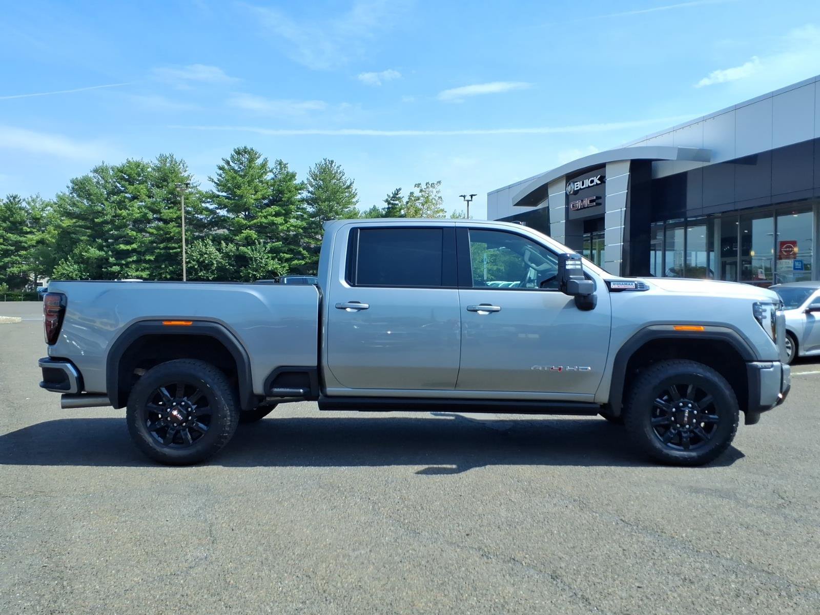 Used 2026 GMC Sierra 2500 AT4 w/ AT4 Premium Plus Package AWD/4WD image 2
