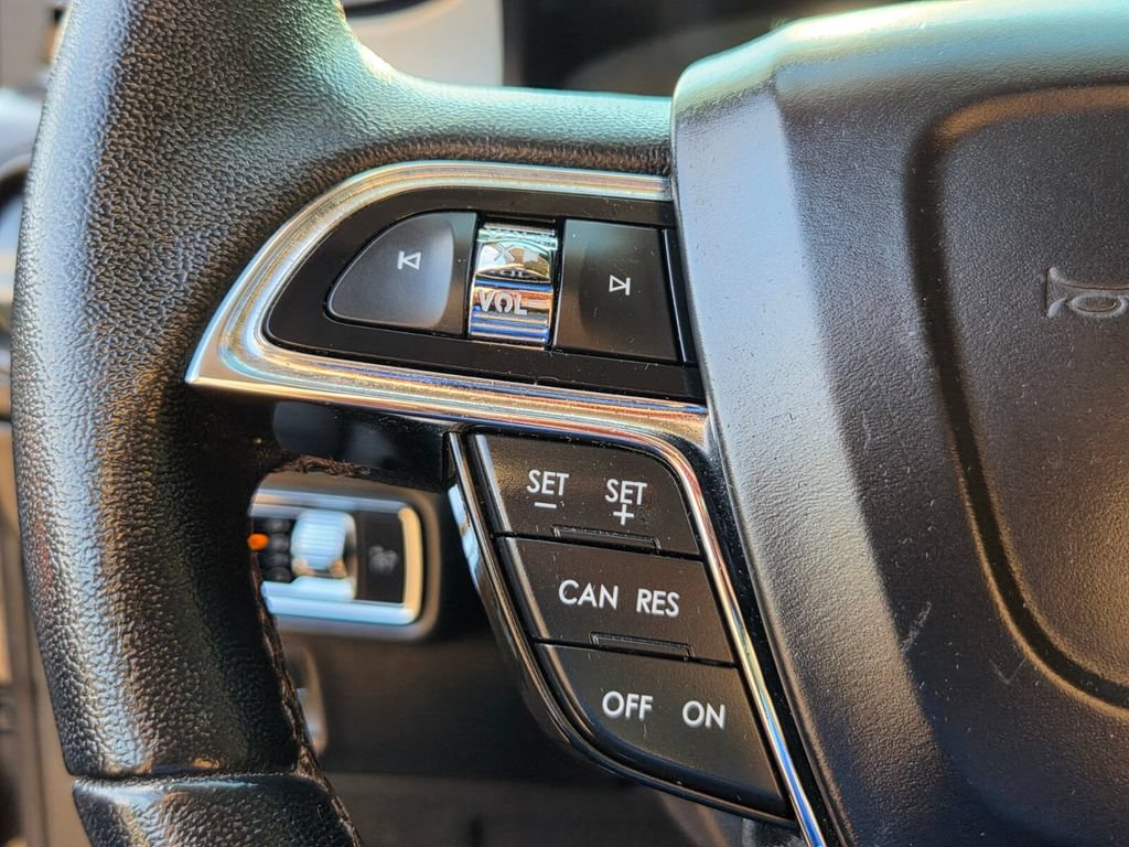 Used 2022 Lincoln Nautilus AWD image 23