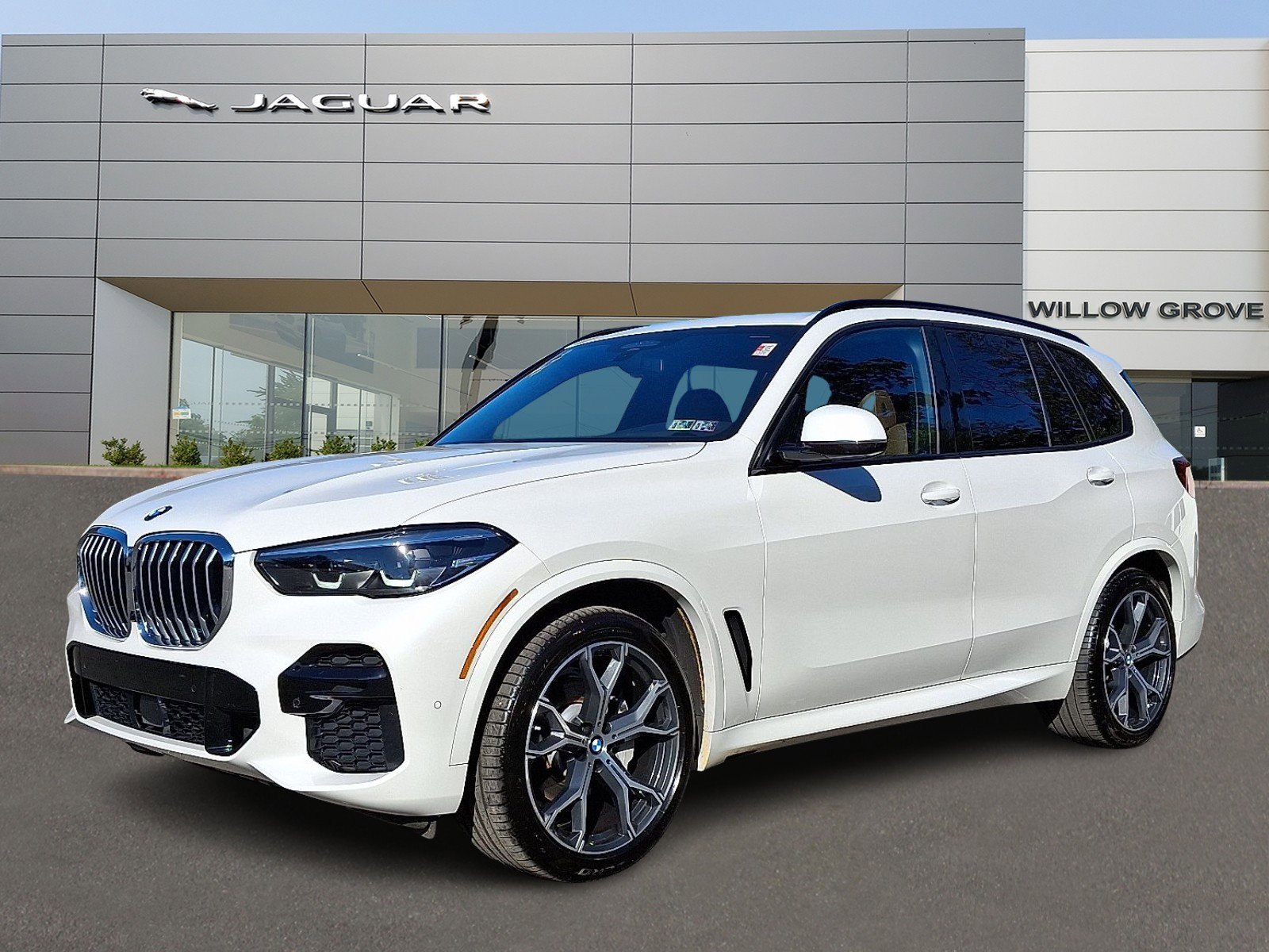 Used 2023 BMW X5 xDrive40i w/ M Sport Package