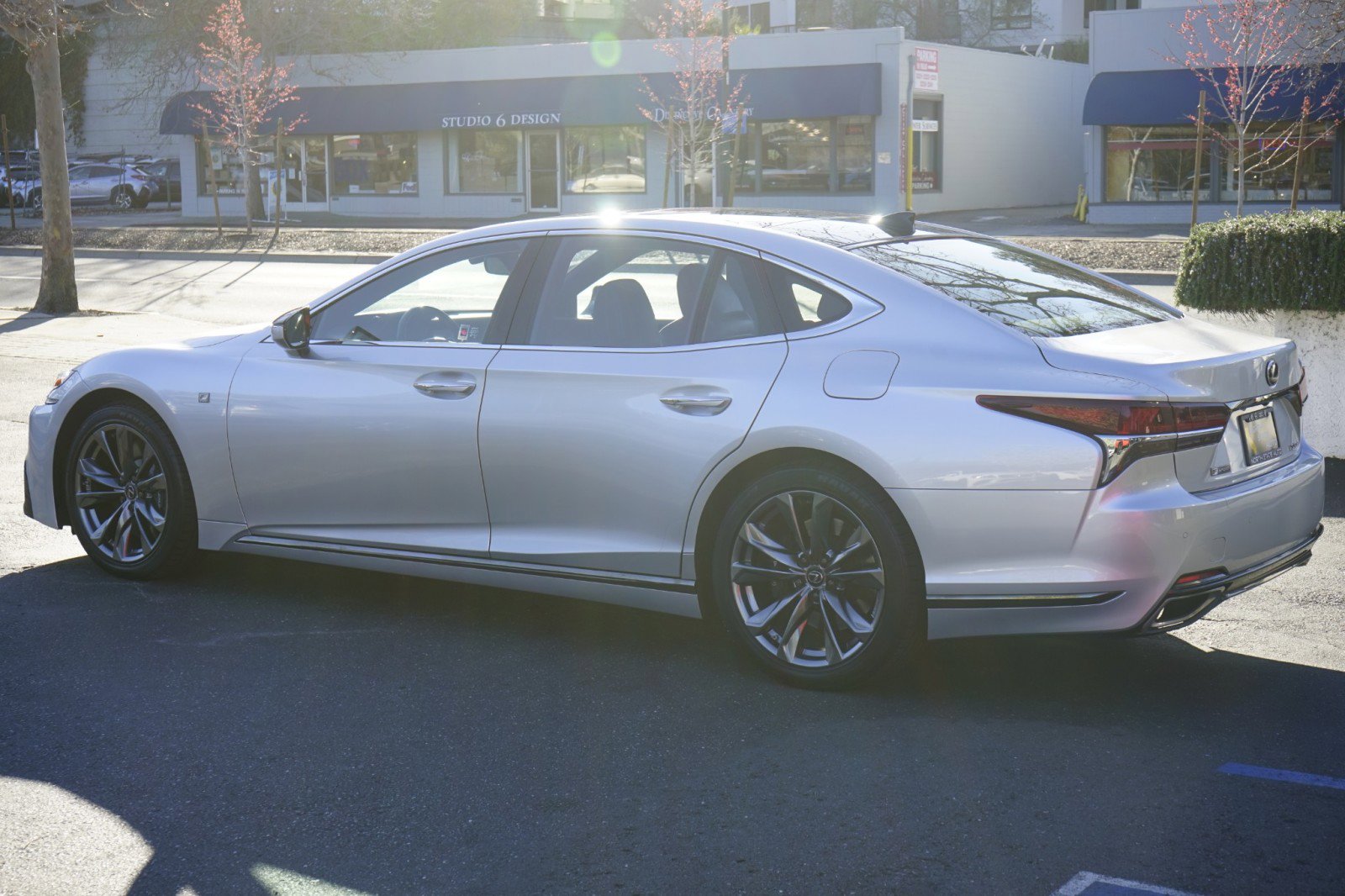 Used 2018 Lexus LS 500 F Sport w/ Accessory Package (Z2) image 12