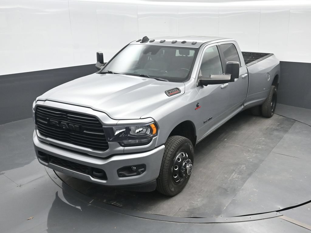 Used 2021 RAM 3500 Big Horn w/ Night Edition AWD/4WD image 16