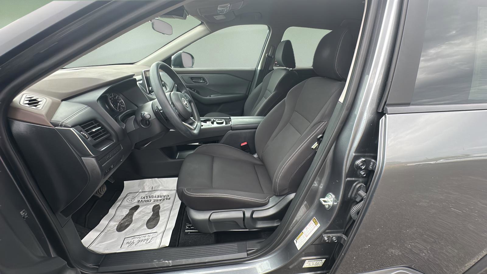 Used 2023 Nissan Rogue S AWD/4WD image 17