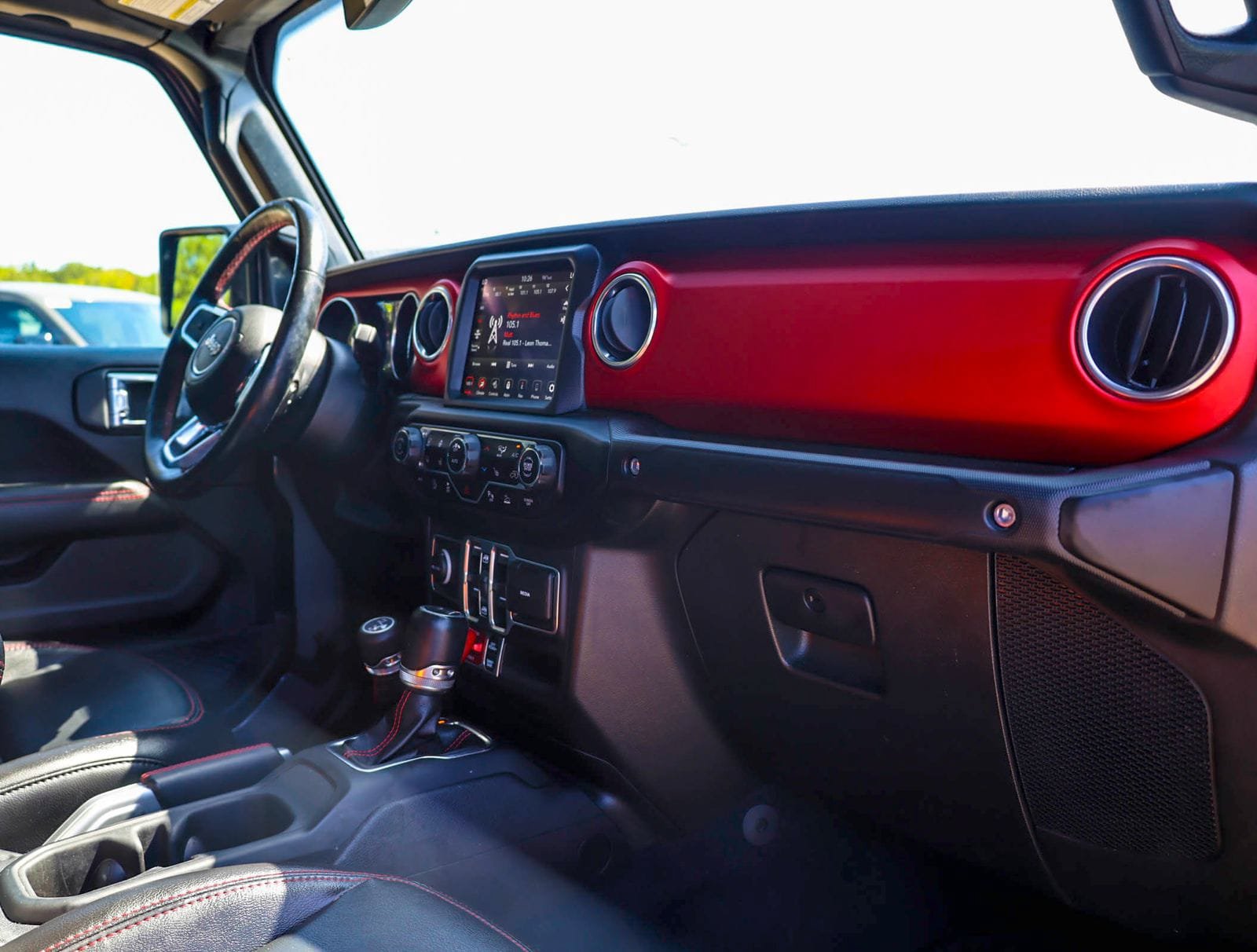 Used 2021 Jeep Gladiator Rubicon AWD/4WD image 8