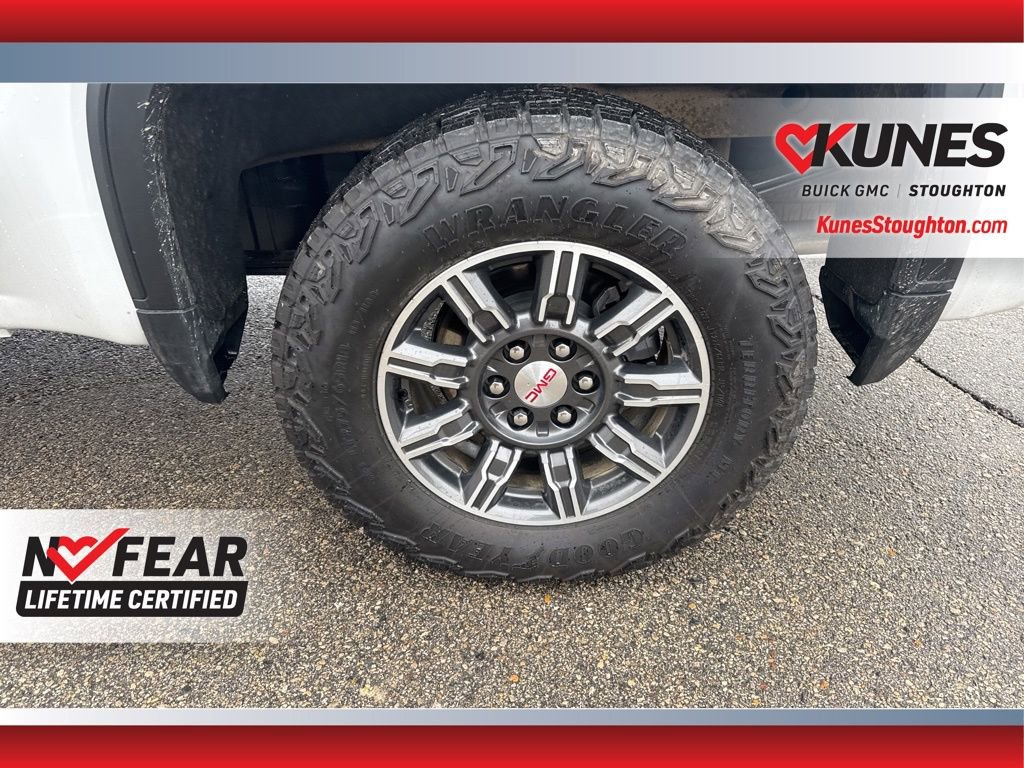 Used 2025 GMC Sierra 1500 AT4 image 18