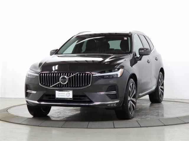 Certified 2023 Volvo XC60 B6 Ultimate w/ Climate Package image 3