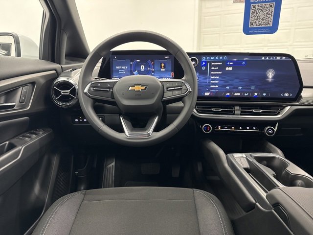 New 2026 Chevrolet Equinox EV LT image 22