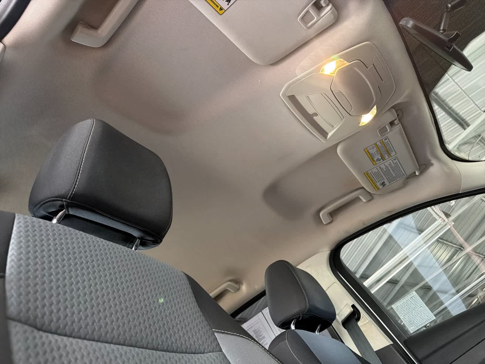 Used 2017 Ford Escape SE w/ Equipment Group 201A FWD image 16