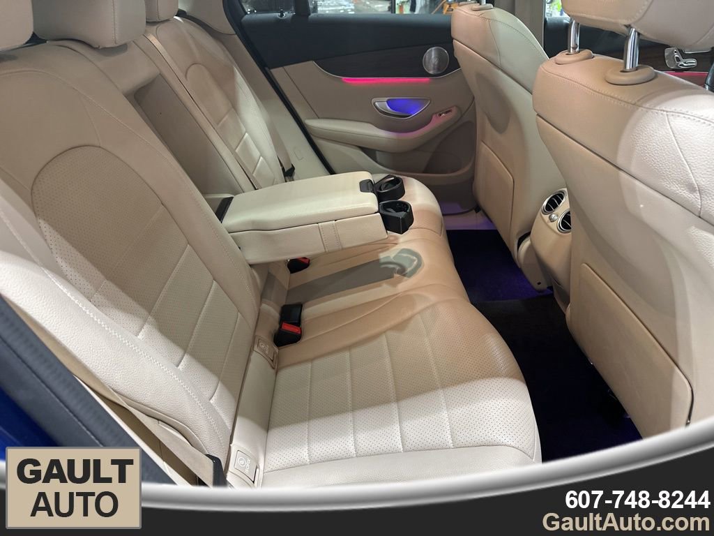 Used 2020 Mercedes-Benz GLC 300 4MATIC image 22