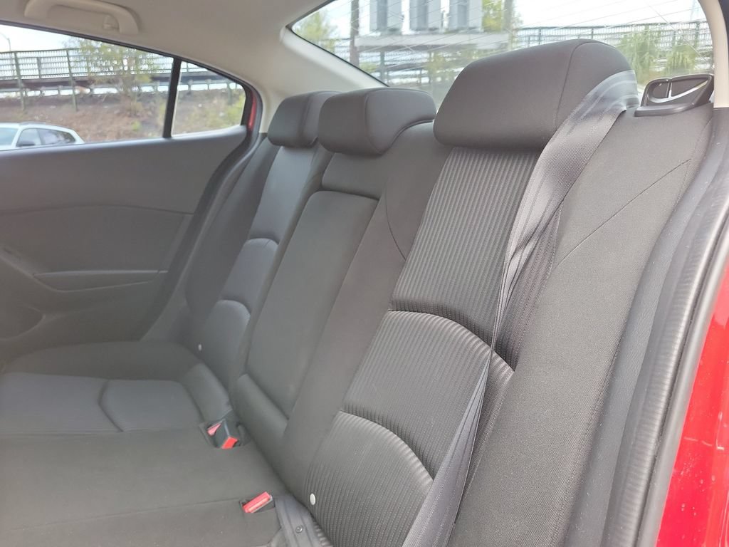 Used 2015 MAZDA MAZDA3 i Touring FWD image 10