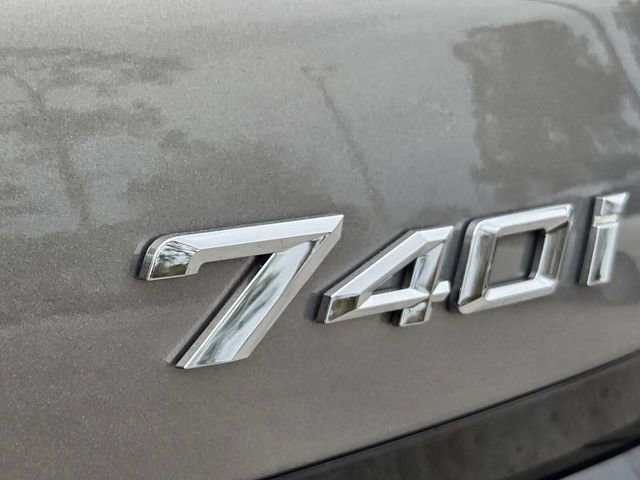 Used 2024 BMW 740i xDrive w/ Premium Package AWD/4WD image 16