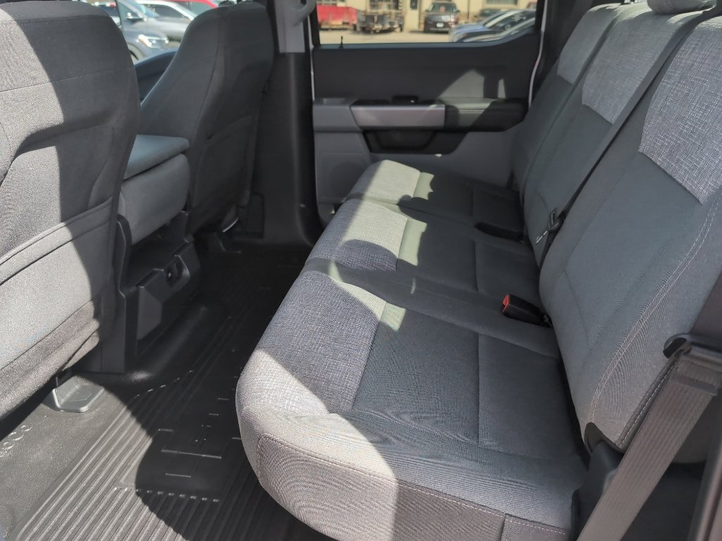 Used 2024 Ford F250 XLT w/ FX4 Off-Road Package image 16