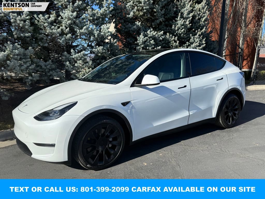 Used 2022 Tesla Model Y Long Range image 1