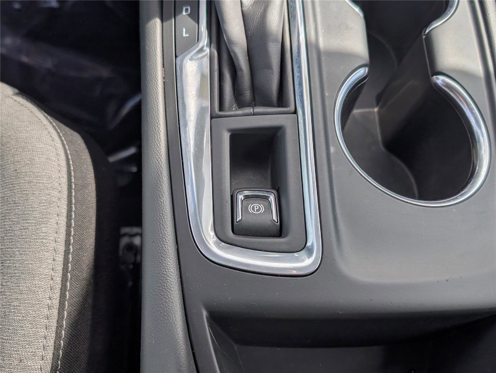 Used 2022 Chevrolet Equinox LT image 24