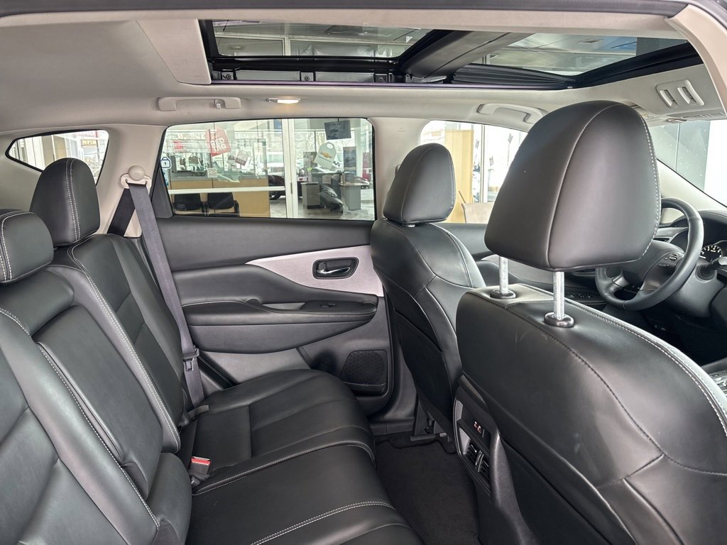 Used 2024 Nissan Murano SV image 31