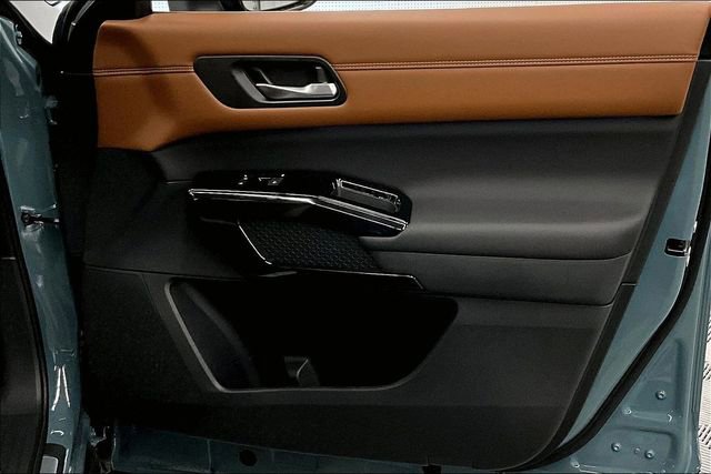 New 2026 Nissan Pathfinder Platinum image 40