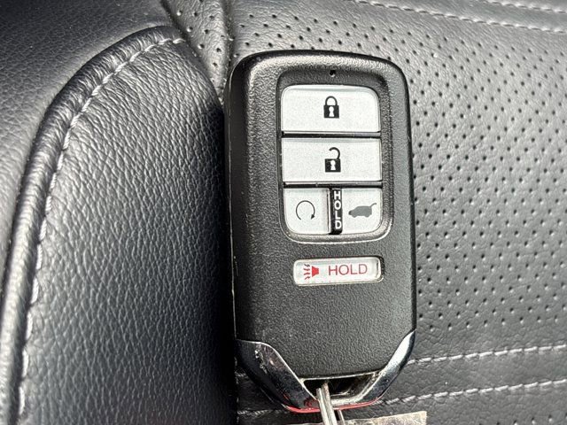 Used 2018 Honda CR-V Touring image 41
