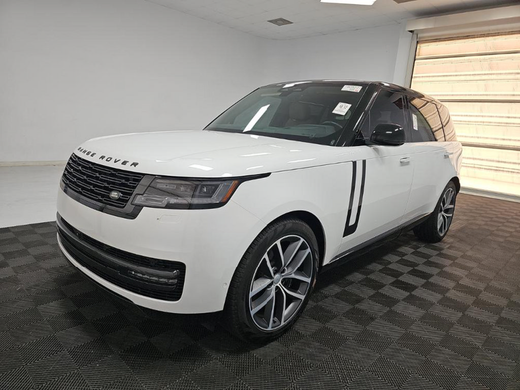 Used 2024 Land Rover Range Rover Long Wheelbase SE AWD/4WD image 1