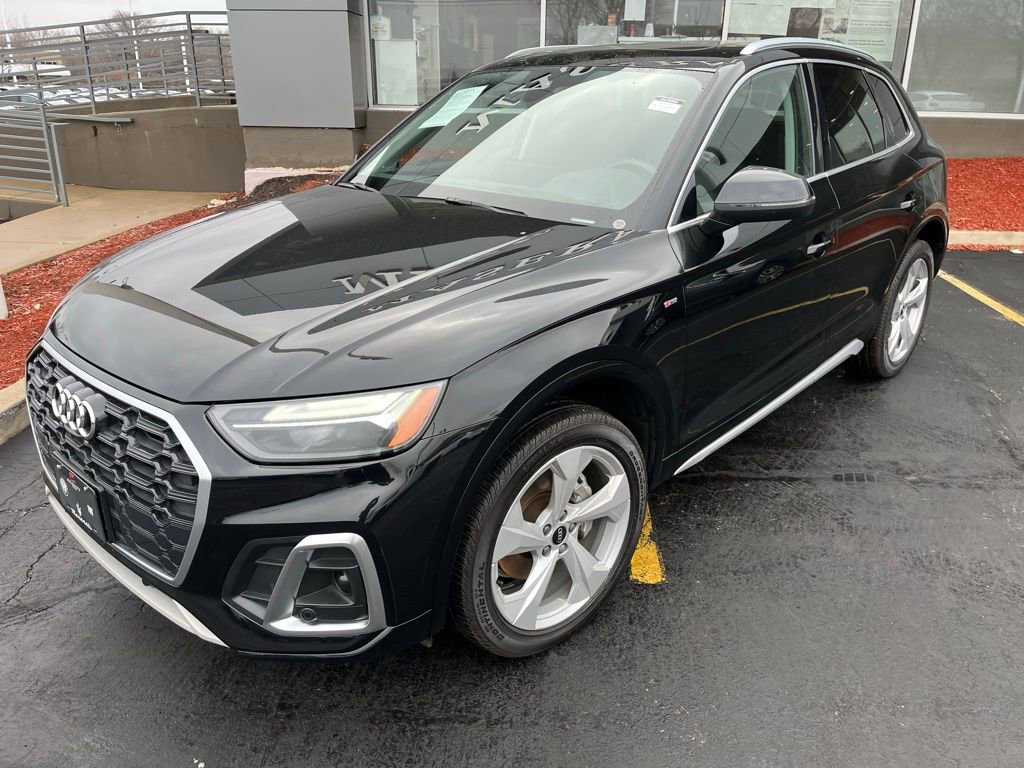 Used 2022 Audi Q5 2.0T Premium Plus w/ Premium Plus Package image 2