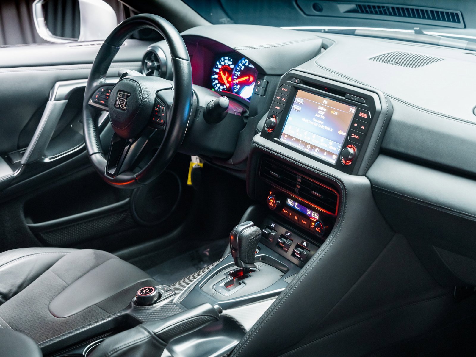 Used 2024 Nissan GT-R Premium w/ Floor Mat Package image 48