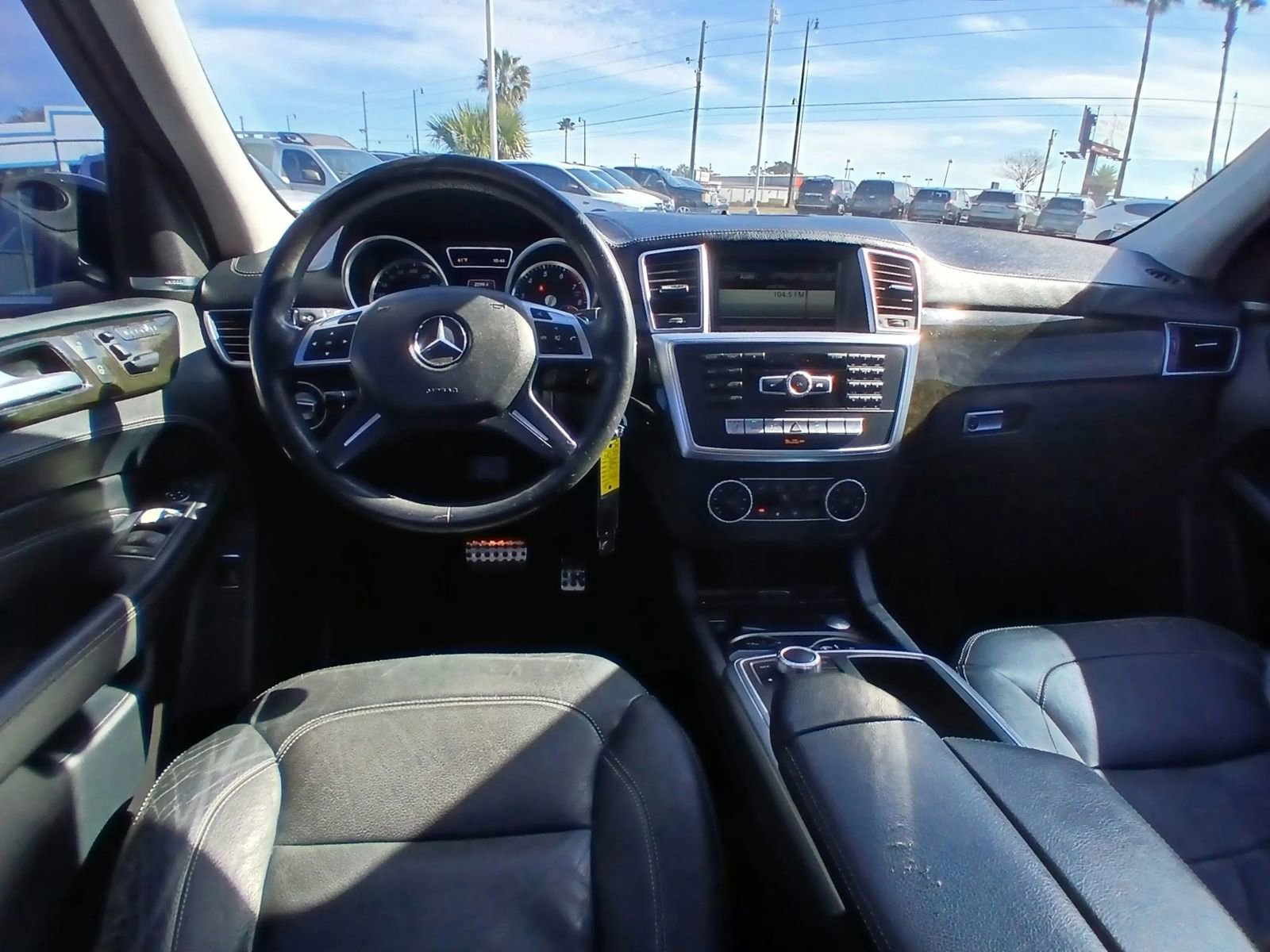 Used 2015 Mercedes-Benz ML 400 4MATIC image 25