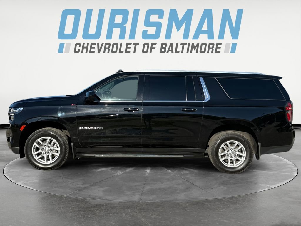 Used 2023 Chevrolet Suburban LS w/ Driver Alert Package image 3