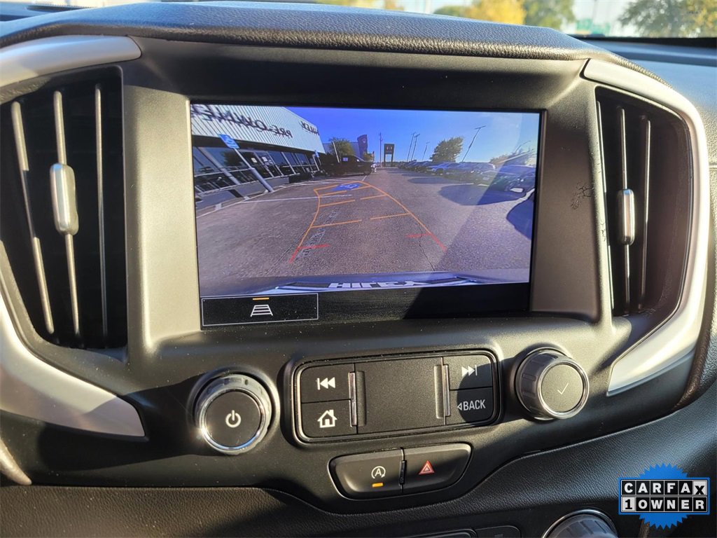 Used 2024 GMC Terrain SLT image 27